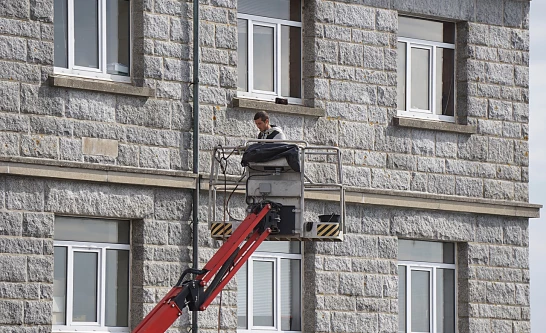 Ravalement de Façade en Dordogne
Description : Couvreur 24 effectue un ravalement de façade en Dordogne pour redonner une esthétique et une protection optimale à ce bâtiment.