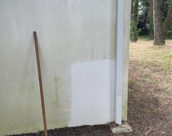 Isolation Thermique par l'Extérieur en Dordogne
Description : En Dordogne, Couvreur 24 réalise un ravalement de façade avec isolation thermique par l'extérieur, améliorant l'efficacité énergétique de ce bâtiment.